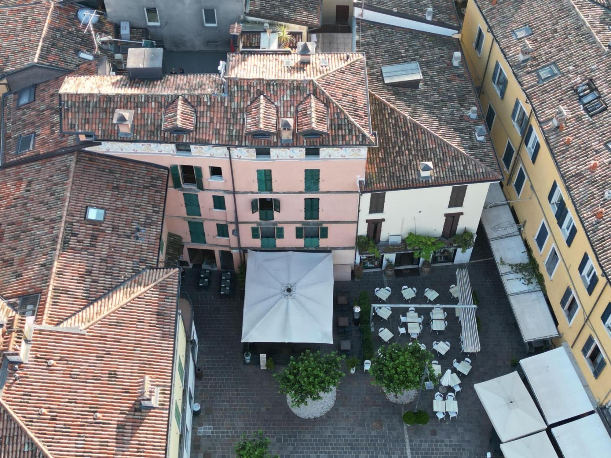 Splendid Apartment Desenzano del Garda